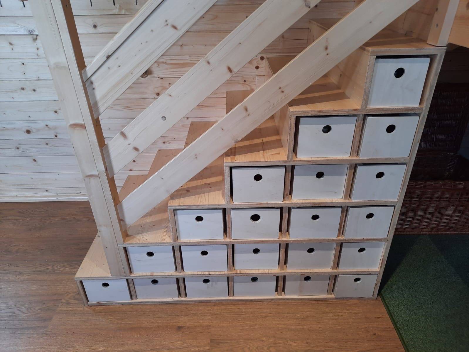  Holzboxen im Waldkindergarten 